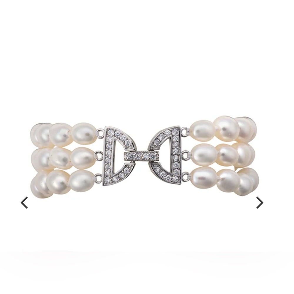 Three-strand pearl and CZ
bracelet